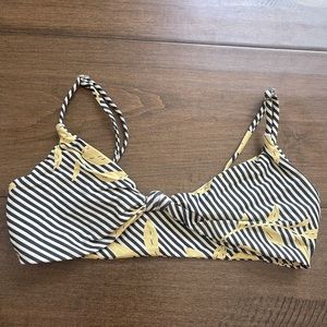 NWOT!! O’Neil top size xs